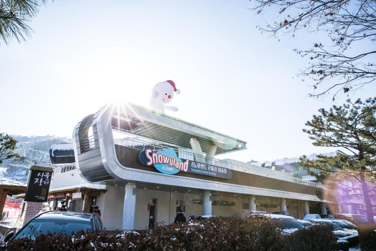 Vivaldipark Hotel Hongcheon Exterior photo