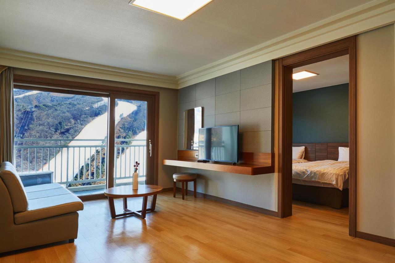 Vivaldipark Hotel Hongcheon Exterior photo