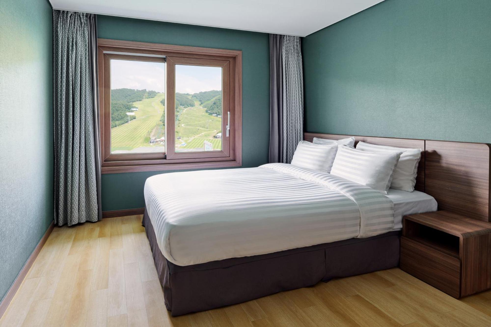 Vivaldipark Hotel Hongcheon Exterior photo